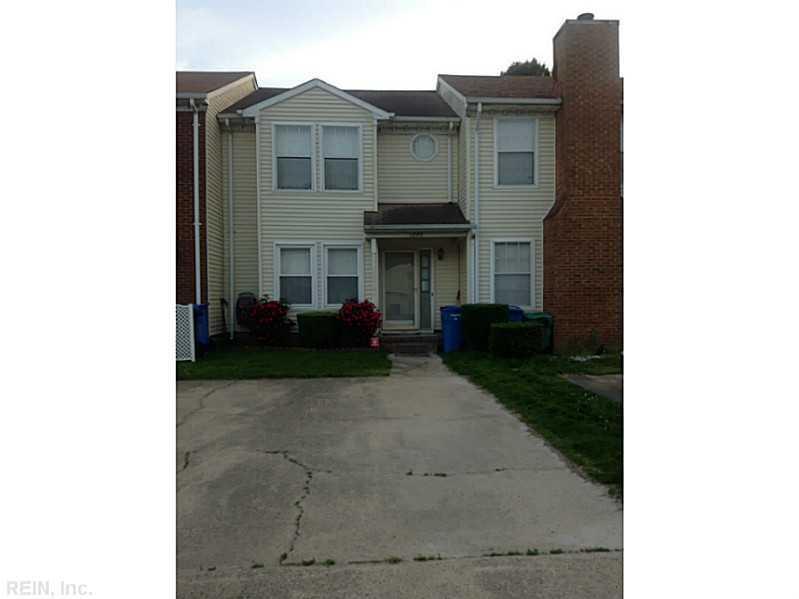 Primary Photo - 1240 Basswood Ct