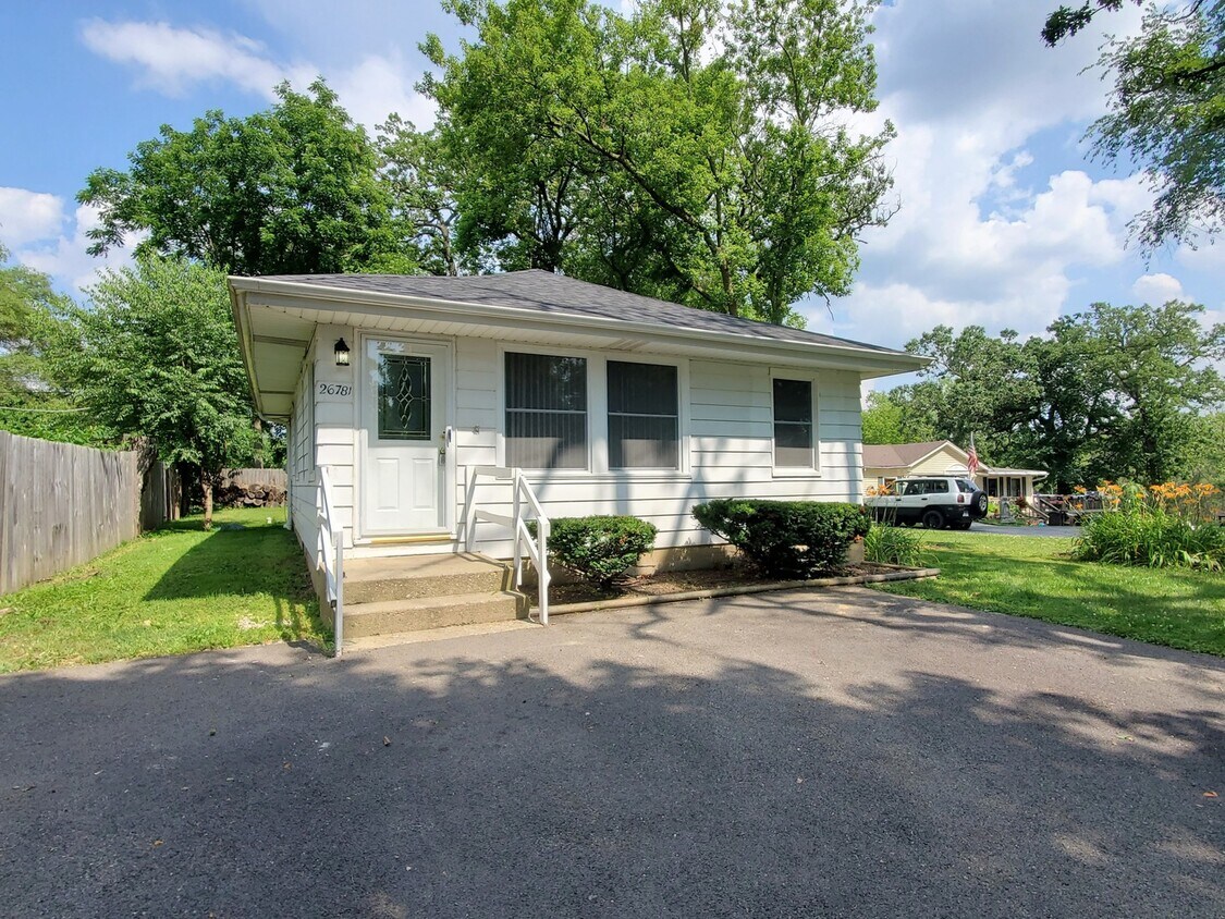 26781 N Morey St, Wauconda, IL 60084 House Rental in Wauconda, IL