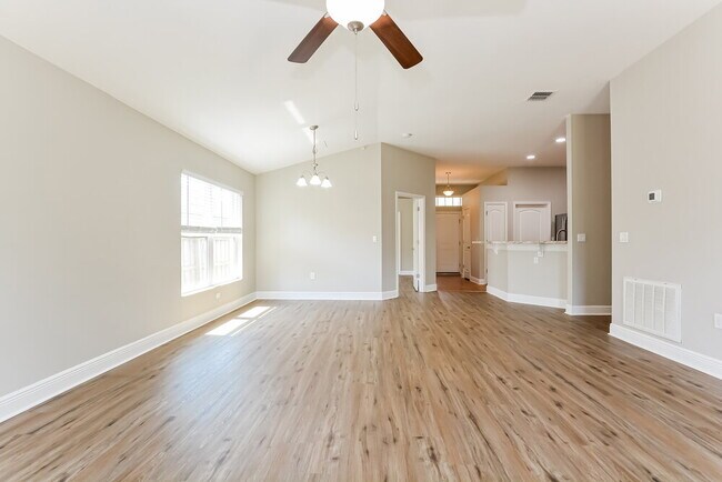 Foto del edificio - 2308 Bracknell Forest Trail