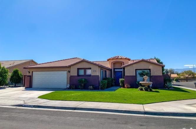 Primary Photo - Shadow Hills Villas - 4 Bed