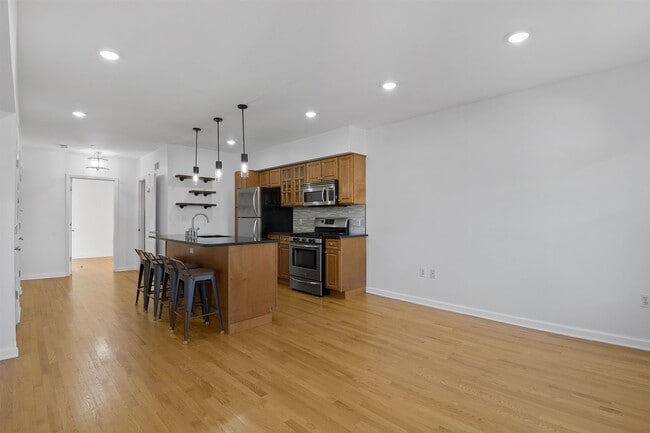 Building Photo - 379 2nd St
