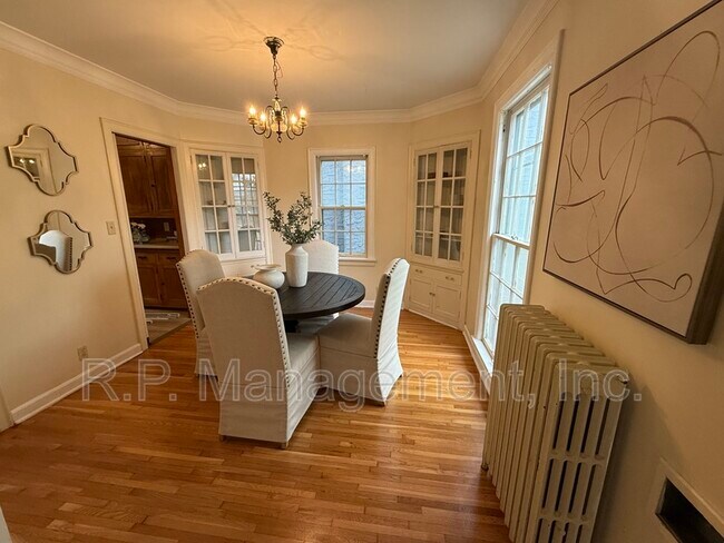 Foto del edificio - 1090 16th Ave SE