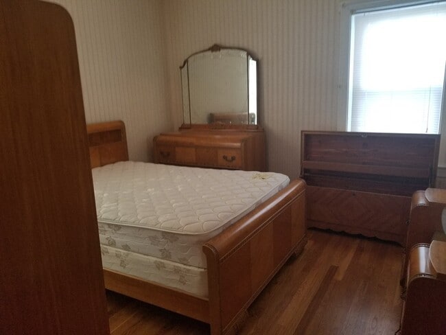 Building Photo - 117 Thomas St