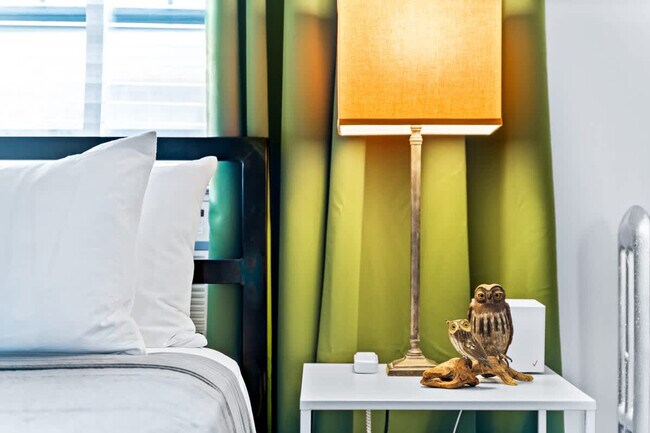 Foto del edificio - 927 W Oakdale Ave