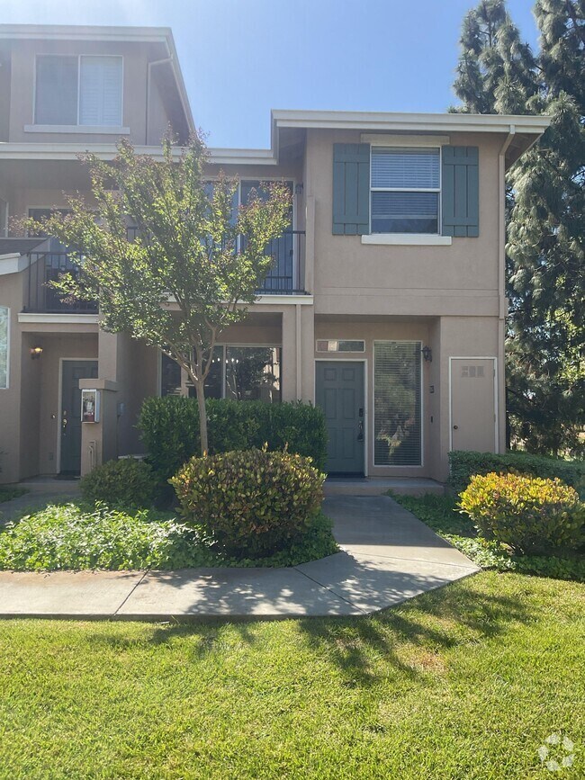 Building Photo - 1058 Niguel Ln