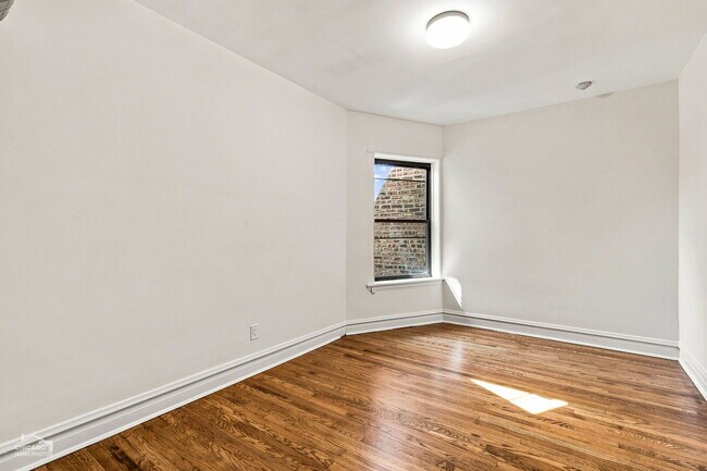 Foto del edificio - 5402 S Woodlawn Ave