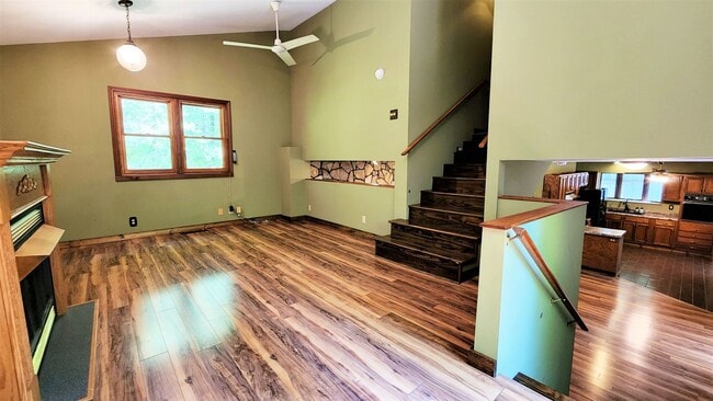 Building Photo - Private Home