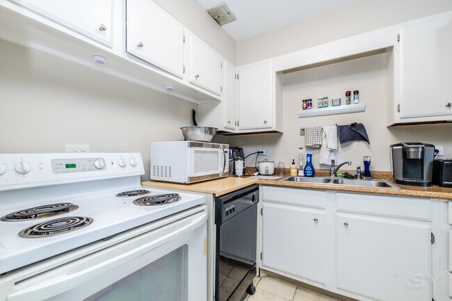 Foto del edificio - 607 W Wrightwood Ave