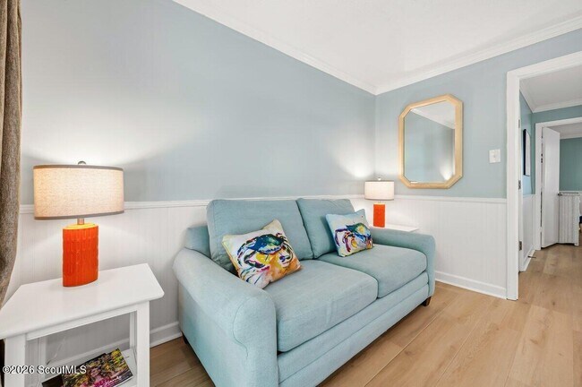 Foto del edificio - 1175 Beachview Dr N