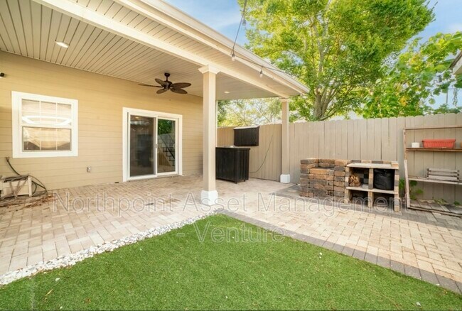 Building Photo - 4339 Perlita St