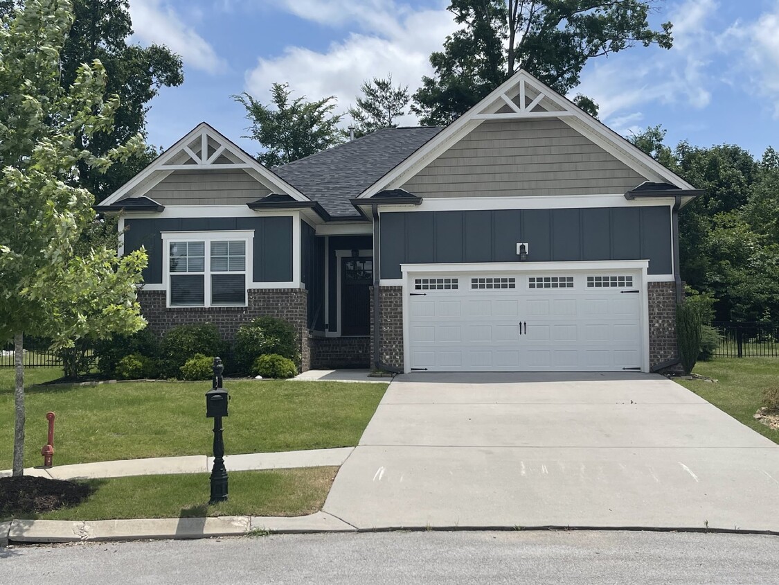 Foto principal - Gorgeous Home in Ooltewah