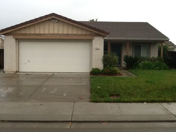 Primary Photo - House For Rent in Stockton