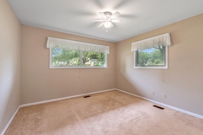 Bedroom - 112 Cranden Dr
