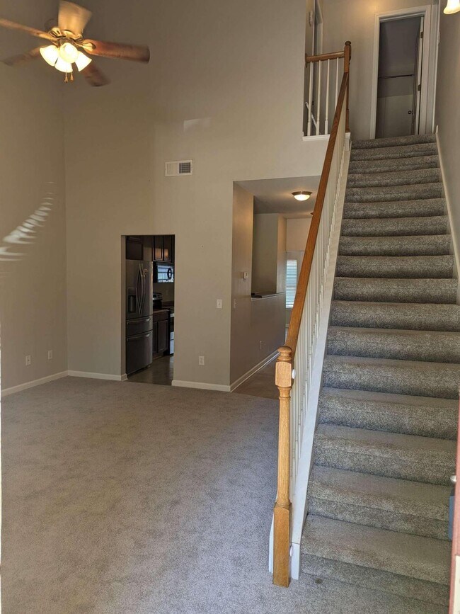 Building Photo - 62 Oakmont Dr