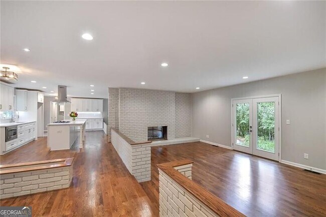 Foto del edificio - 4176 Triple Creek Ct NE