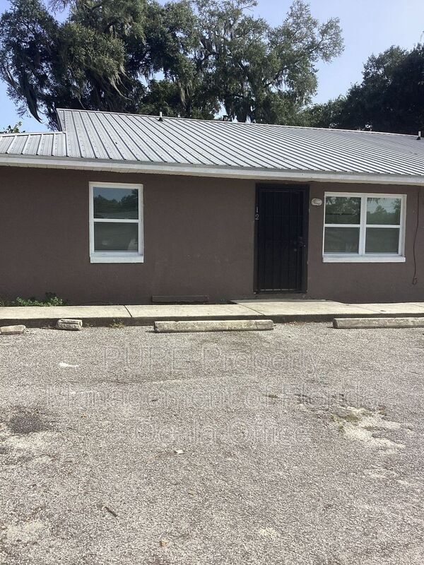Building Photo - 12 NW 21st Pl