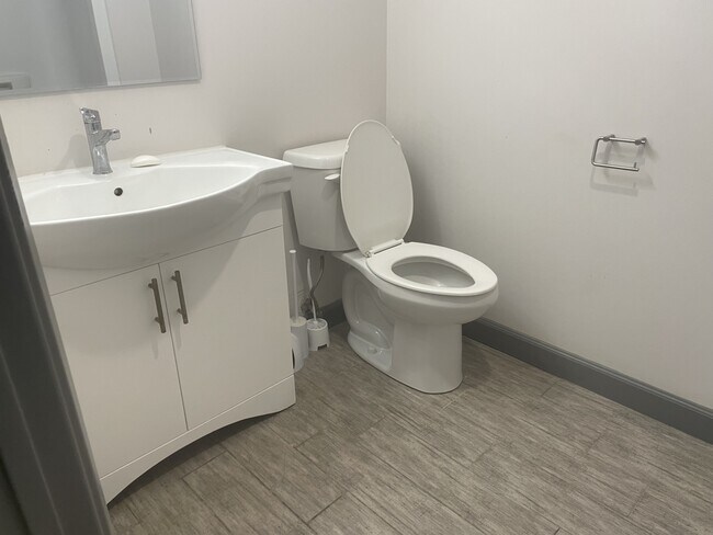 Photo du bâtiment - 258A-258A Sunview St