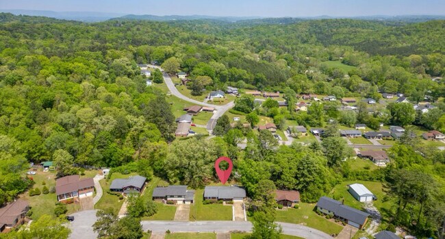 Foto del edificio - 2314 Green Forest Ln