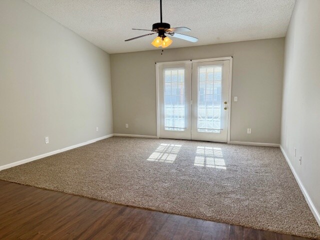 Building Photo - 1219 Brittany Dr