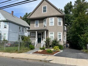Building Photo - 454 Beech St