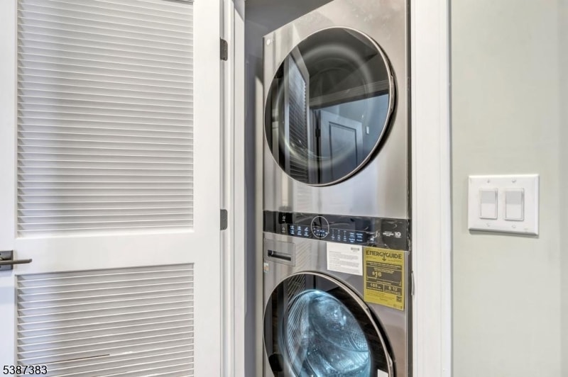 Foto del edificio - 318 Dixon Ave