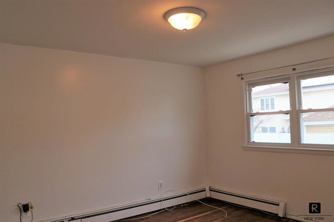 Foto del edificio - 440 Stafford Avenue