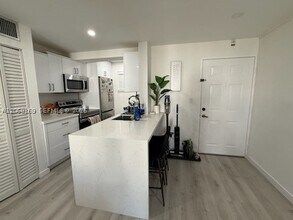Building Photo - 8607 SW 68th Ct