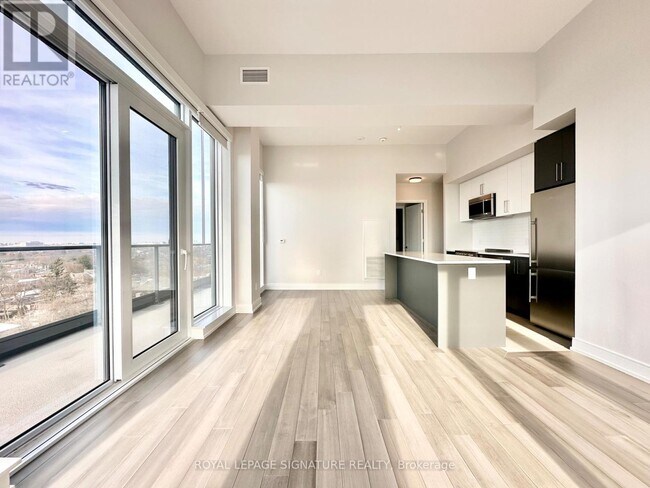 Photo du bâtiment - 2525 Bathurst St