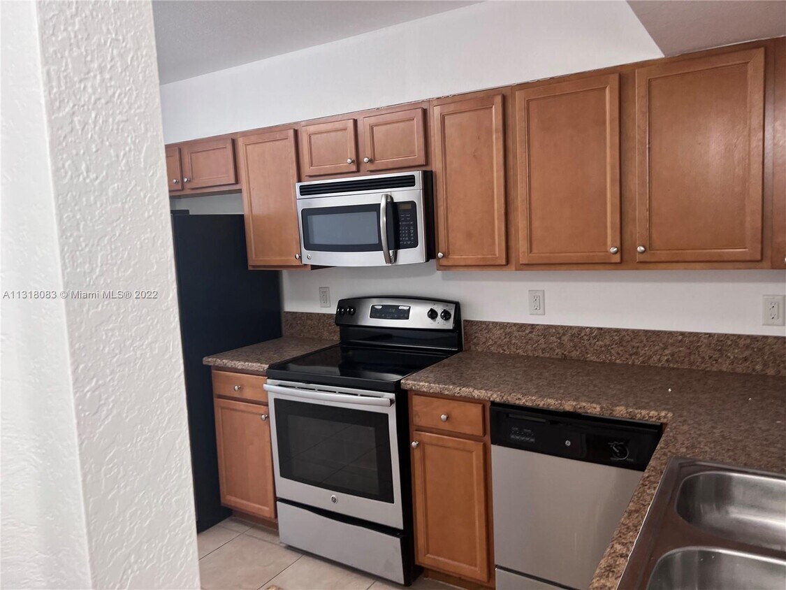 Primary Photo - 22561 SW 88th Pl