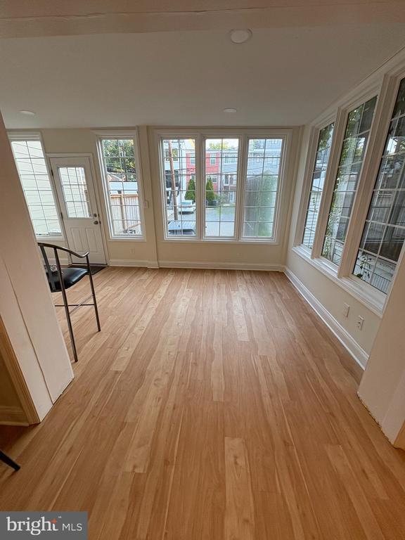 Foto del edificio - 3729 Reservoir Rd NW