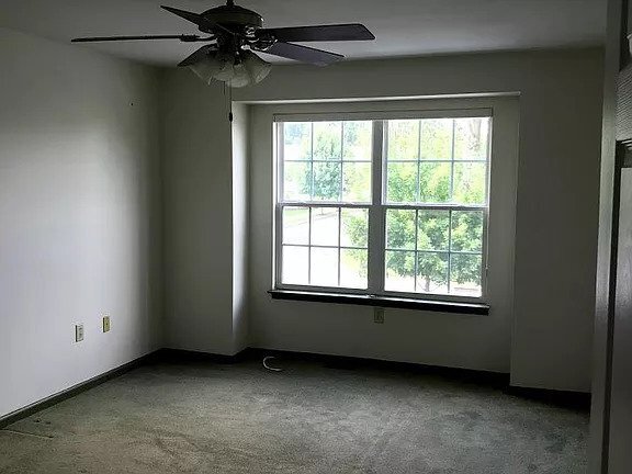 Building Photo - 1624 Macintosh Way