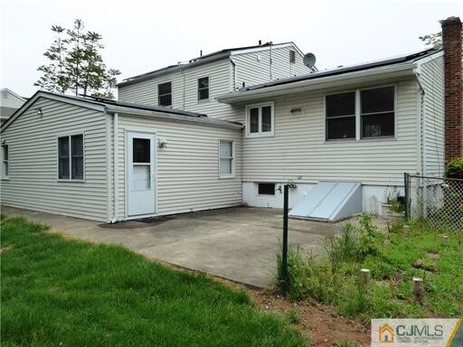 Building Photo - 21 S Heathcote Ave