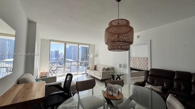 Photo - 1750 N Bayshore Dr Apartment