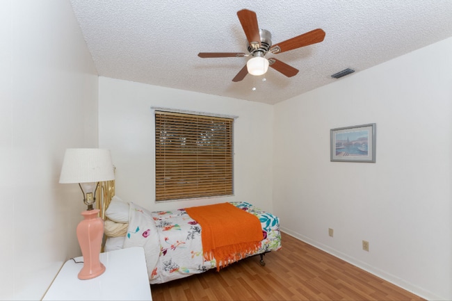Building Photo - 4587 Carambola Cir S