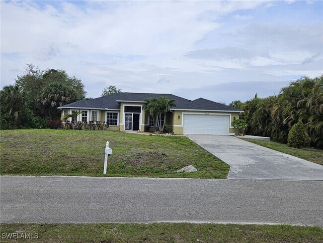Building Photo - 713 Palmetto Ave