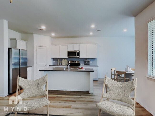 Building Photo - 4900 Parrington Dr