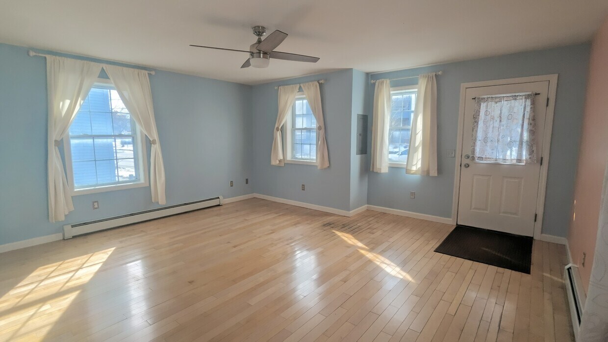 441 North Ave Unit Apt 1, Burlington, VT 05401 Condo for Rent in