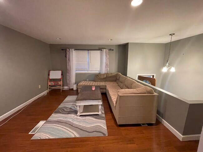 Building Photo - 2289 Seitz Dr