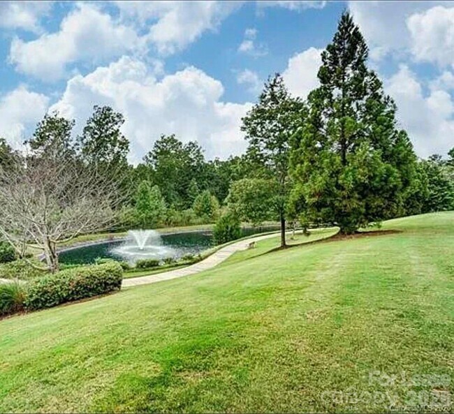 Foto del edificio - 14660 Via Sorrento Dr