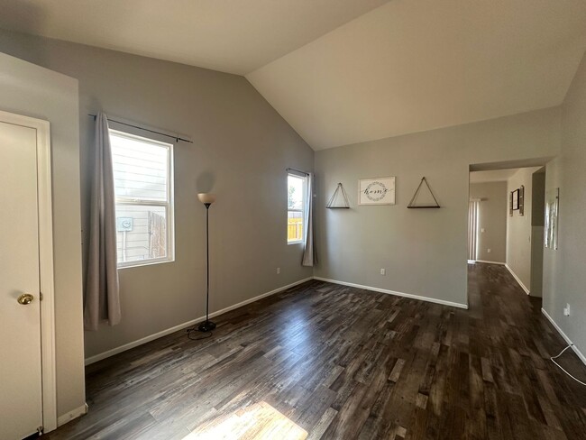 Building Photo - Charming Ranch-Style Home Minutes from For...