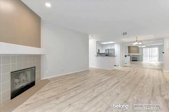 Building Photo - 510 Camino De La Reina