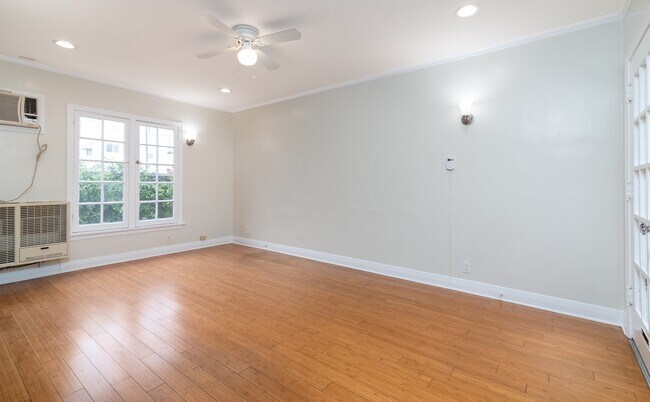Foto del edificio - 1326 N Edgemont St