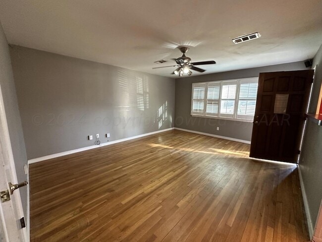 Building Photo - 2908 Jewell Dr