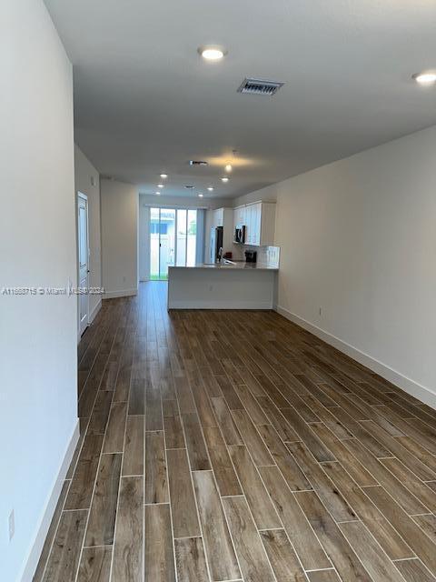 Building Photo - 130 SW 170th Ave