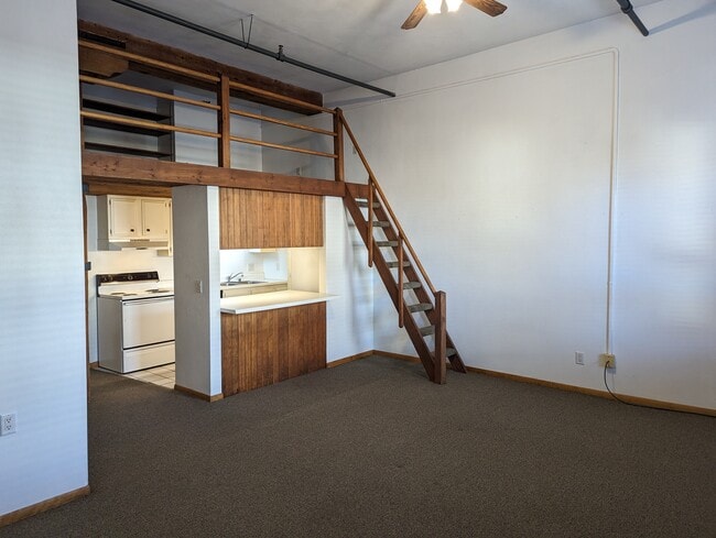 Building Photo - 222 Jay St