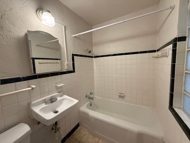 Historic Plaza District Apartment | Walkable Location & Classic Character - Historic Plaza District Apartment | Walkable Location & Classic Character
