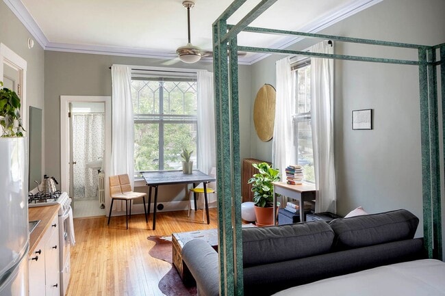 Foto del edificio - 2828 Humboldt Ave S