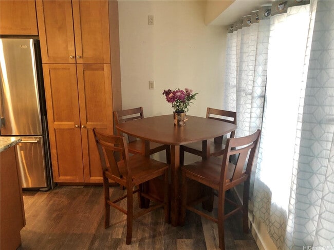 Building Photo - 2525 Date St