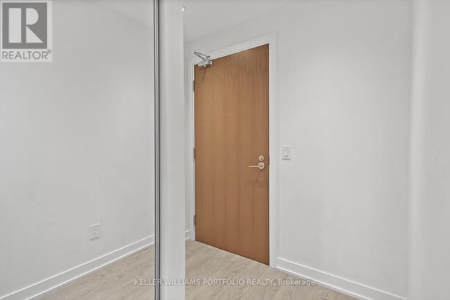 Building Photo - 1928 Lake Shore Blvd W