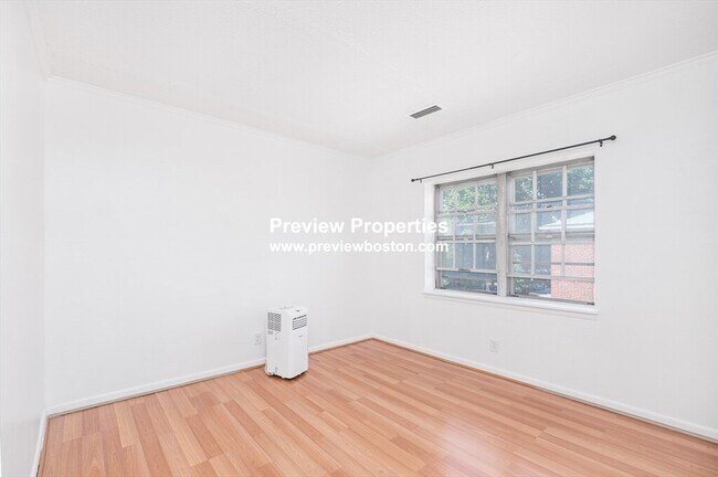 Foto del edificio - 248 Kelton St